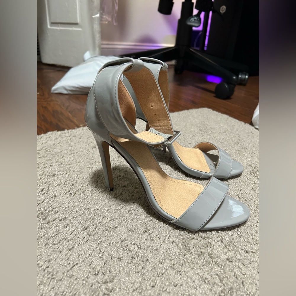Charlotte Russe Women’s stiletto heels| Gray | Size 8